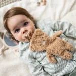 Меко мече за гушкане beige TEDDY с връзка за биберон